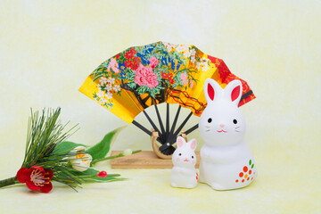 写真素材:令和5年・2023年の干支は卯（う・うさぎ）　卯年の年賀状素材（和風、和紙、千代紙、お正月小物等）