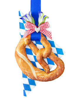 Bretzel und Bayrische Dekoration mit Enzian und Herz  Hintergrund transparent