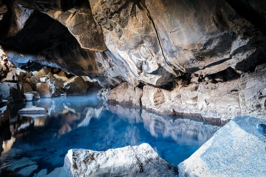Grotta Grjótagjá, Islanda