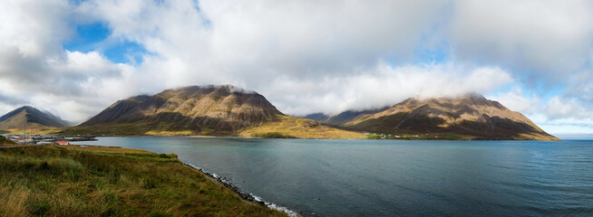 Panorama della costa islandese