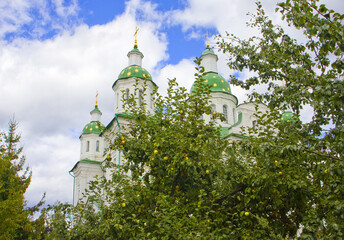Fototapeta na wymiar Mgarsky Spaso-Preobrazhensky Monastery in Poltava region, Ukraine 
