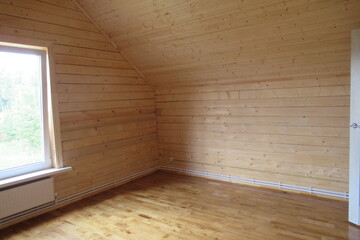 Construction of a small house in a country village (151)
