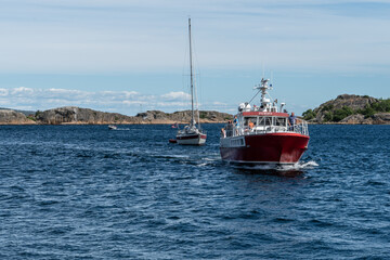 Boot zum Leuchtturm Svenner Fyr vor Larvik, Norwegen
