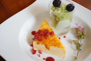 Baked Cheese cake with iced coffee - チーズケーキ アイスコーヒー
