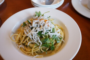 Italian Food, Tiny Whitebait or Baby Sardine Fish Pasta - イタリア料理 しらす パスタ
