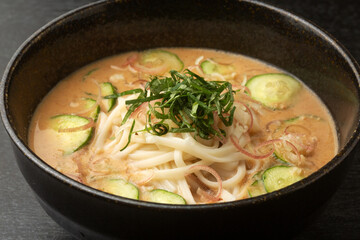 冷汁うどん