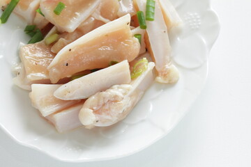 Freshness chicken soft bone marinated with starch and spring onion