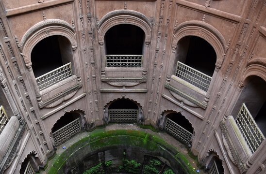 Shahi Hamam or Baoli. Royal bath and Stepwell at Bara Imambara, Lucknow (Uttar Pradesh, India)