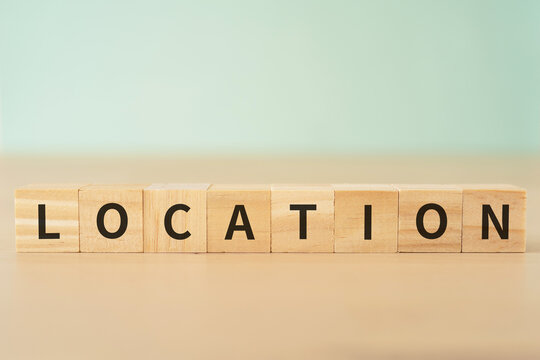 ロケーション・場所のイメージ｜「LOCATION」と書かれたブロック
