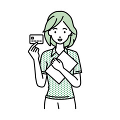 立って書類とカードを手に持つポロシャツの女性