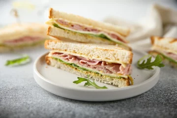 Foto op Plexiglas anti-reflex Traditional ham and cheese sandwiches © marysckin
