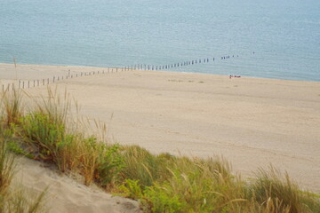 Hübscher Strand mit Dünen an der Nordsee