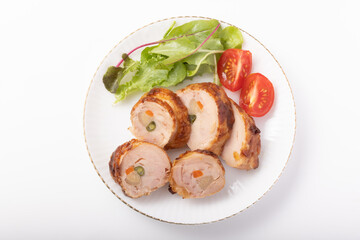 鶏肉の野菜巻き　(ごぼう・いんげん・にんじん)