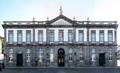 Fototapeta premium Old Square and municipality palace of Angra do Heroismo, Terceira Island, Azores 