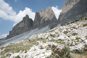Fototapeta na wymiar Three Peaks of Lavaredo, Italy