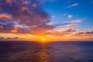 Naklejka na ściany i meble Sunset Over the Pacific Ocean