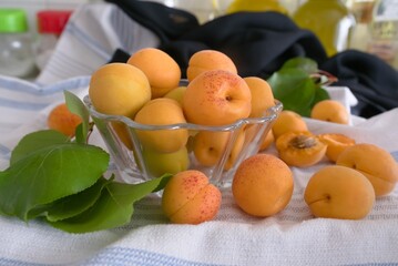 Naklejka na ściany i meble apricots in a basket