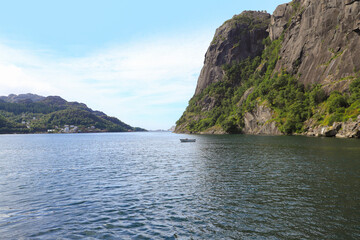 Fototapeta na wymiar View at the Jossingfjord, Sogndal municipality, south Norway