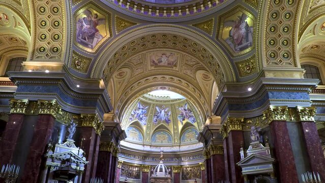 Particolare architettonico della chiesa di Santo Stefano a Budapest