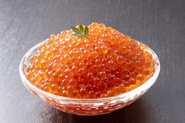 新鮮なイクラの醤油漬け