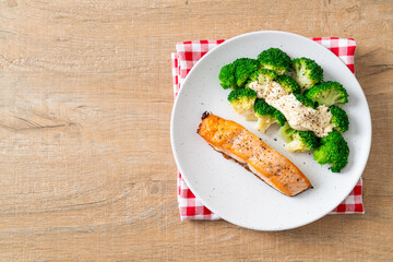 grilled salmon fillet steak with broccoli
