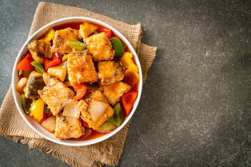 fish stew with tomato and pepper