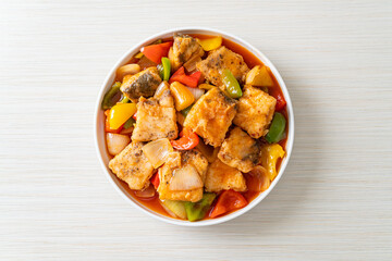 fish stew with tomato and pepper