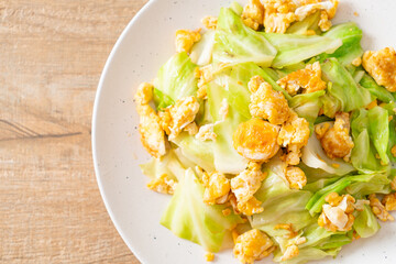 homemade stir-fried cabbage with egg