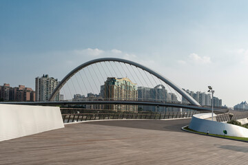 Fototapeta premium Street view of Guangzhou Zhujiang New Town Financial Center