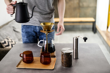 コーヒーを煎れるところ	
