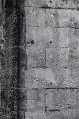 打ちっぱなしコンクリートの橋の橋脚