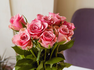 Beautiful Pink Roses Bouquet  in Vase 