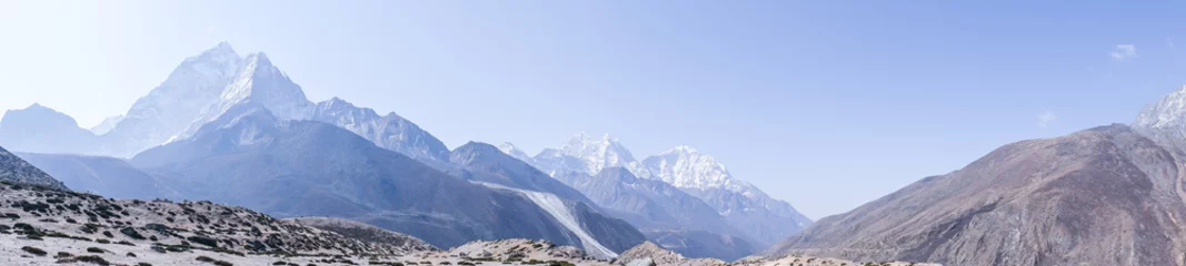 Photo sur Plexiglas Makalu vue depuis Kala Patthar des montagnes de l& 39 himalaya avec de beaux nuages sur le ciel et le glacier de Khumbu, chemin vers le camp de base du mont Everest, vallée de Khumbu, parc national de Sagarmatha, Népal.