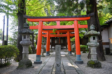 Naklejka premium 世界遺産 薬師寺境内の孫太郎稲荷神社