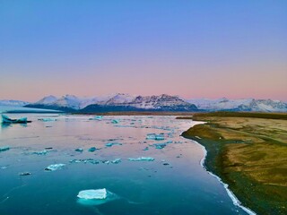 Fototapeta premium Jökulsárlón die unglaubliche Gletscherlagune Islands 