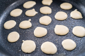 Fototapeta na wymiar Mini pancake cereal