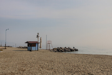 breathtaking images of Lake Garda on a foggy day