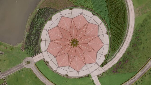 Aerial top down footage rotating from the roof of the Baha&rsquo;i House of Worship in Cali, Colombia.