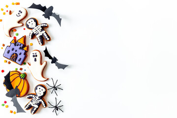 Fototapeta premium Funny cookies and spiders for Halloween party background