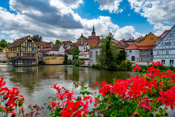 Blick über die Regnitz auf die Altstadt von Bamberg