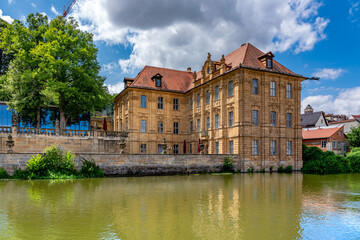 Fototapeta na wymiar Villa Concordia am Ufer der Regnitz in Bamberg