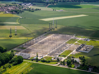 vue a&eacute;rienne du transformateur de Guerville dans les Yvelines en France