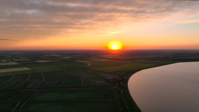 Sunset near the city of Zelenodolsk in the Kherson region