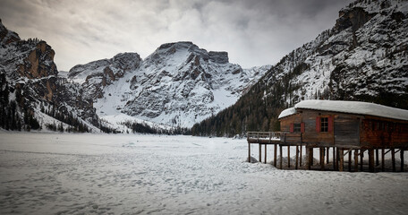 Lago di Bries ghiacciato