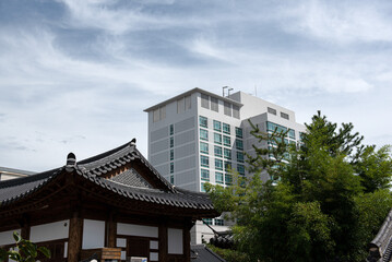 건축에서의 전통화 현대의 조화