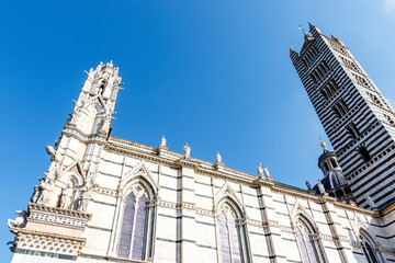 Fototapeta premium Exterior of the Siena cathedral (Duomo si Siena) in Siena, Tuscany, Italy, Europe