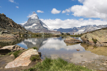 Reflet des glaciers dans le lac du Riffelsee