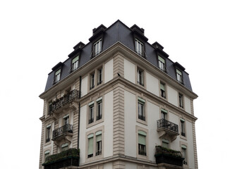 Symmetrical isolated residential building seen from a corner