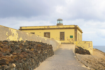 Fototapeta na wymiar Faro de Punta Martiño, Isla de Lobos, Canarias