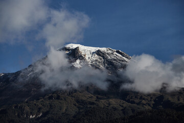 Fototapeta na wymiar Nevado del Tolima 
